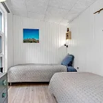 3 Bedroom Awesome In Bjert Dom wakacyjny