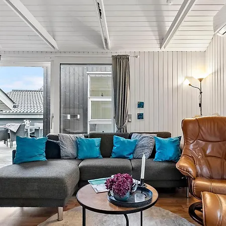 3 Bedroom Awesome In Bjert