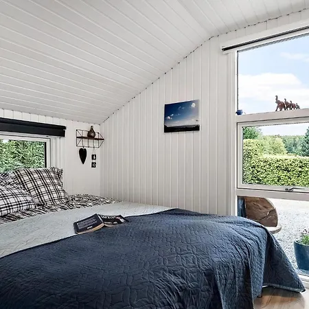 3 Bedroom Awesome In Bjert